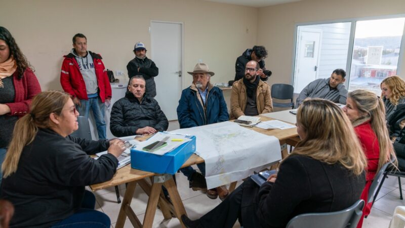 El municipio se reunió con vecinos del barrio Stella Maris