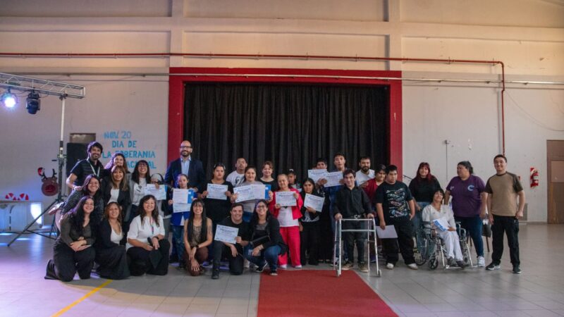 El Centro de Día Socio Terapéutico cerró el año con una emotiva noche de gala