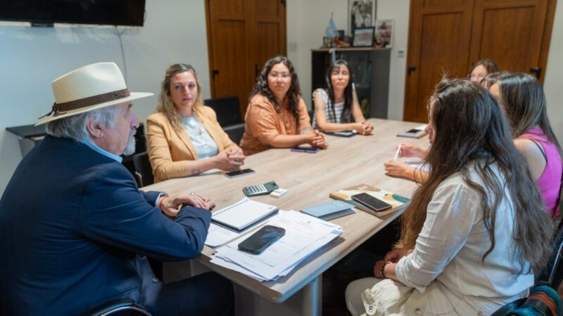 El intendente recibió a las nuevas autoridades de la Delegación Sur del Colegio Profesional de Trabajadores Sociales