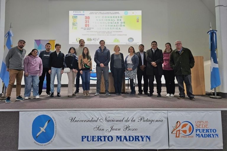 Ilustre participación del Municipio de Comodoro Rivadavia con una metodología basada en TIG para procesar datos del Censo 2022