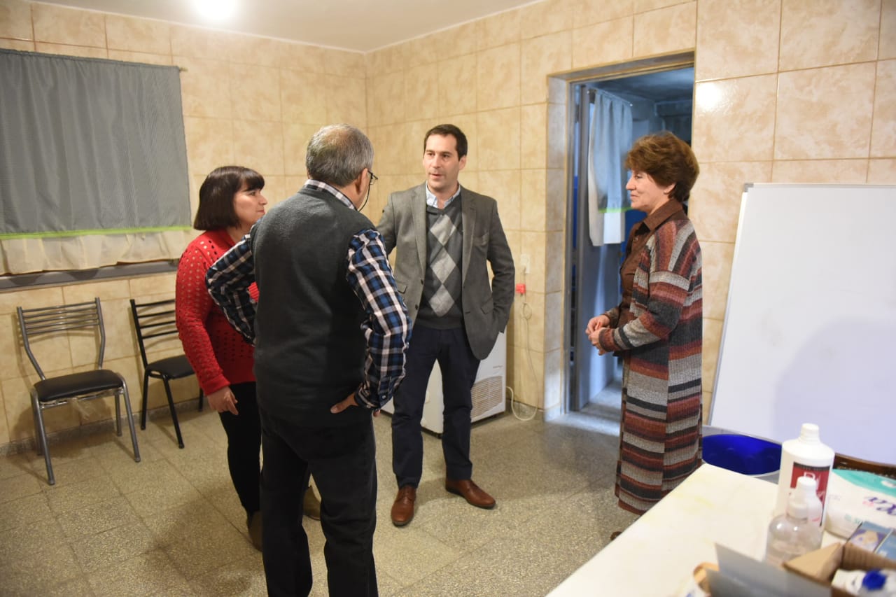 El Municipio entregó una ayuda económica al Centro de Jubilados de Laprida
