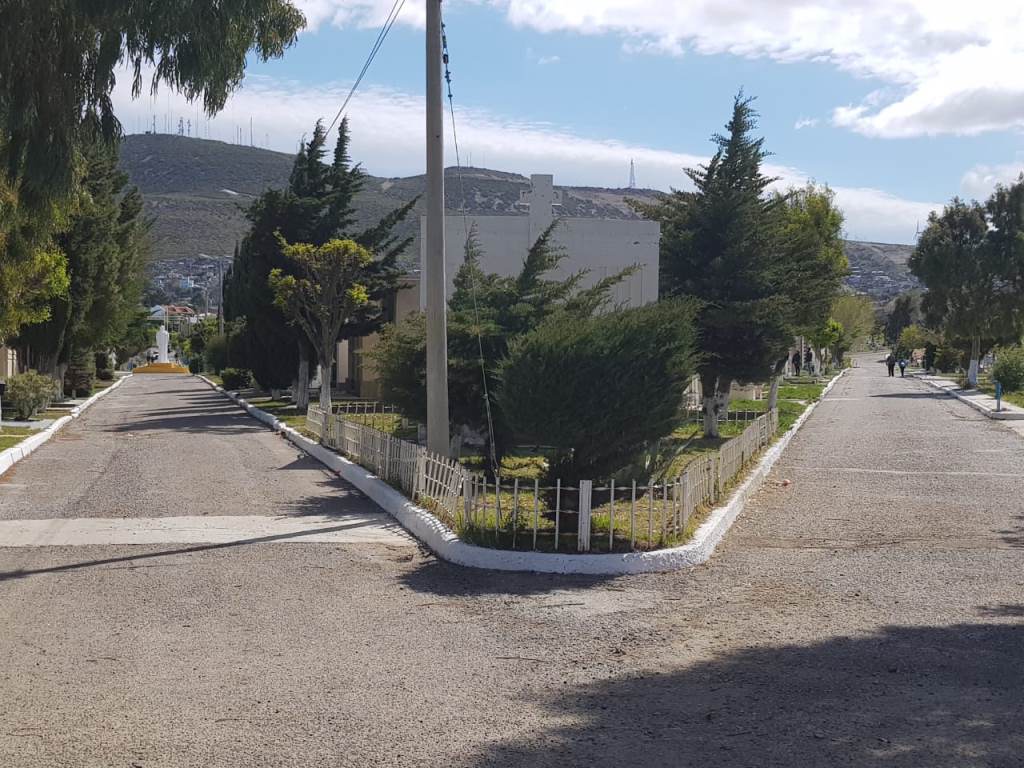 El municipio realizó trabajos de mantenimiento en los cementerios locales