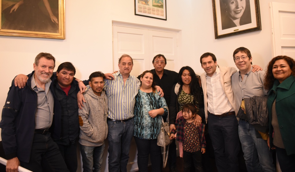 Linares: “La inversión municipal beneficia directamente a la familia comodorense”