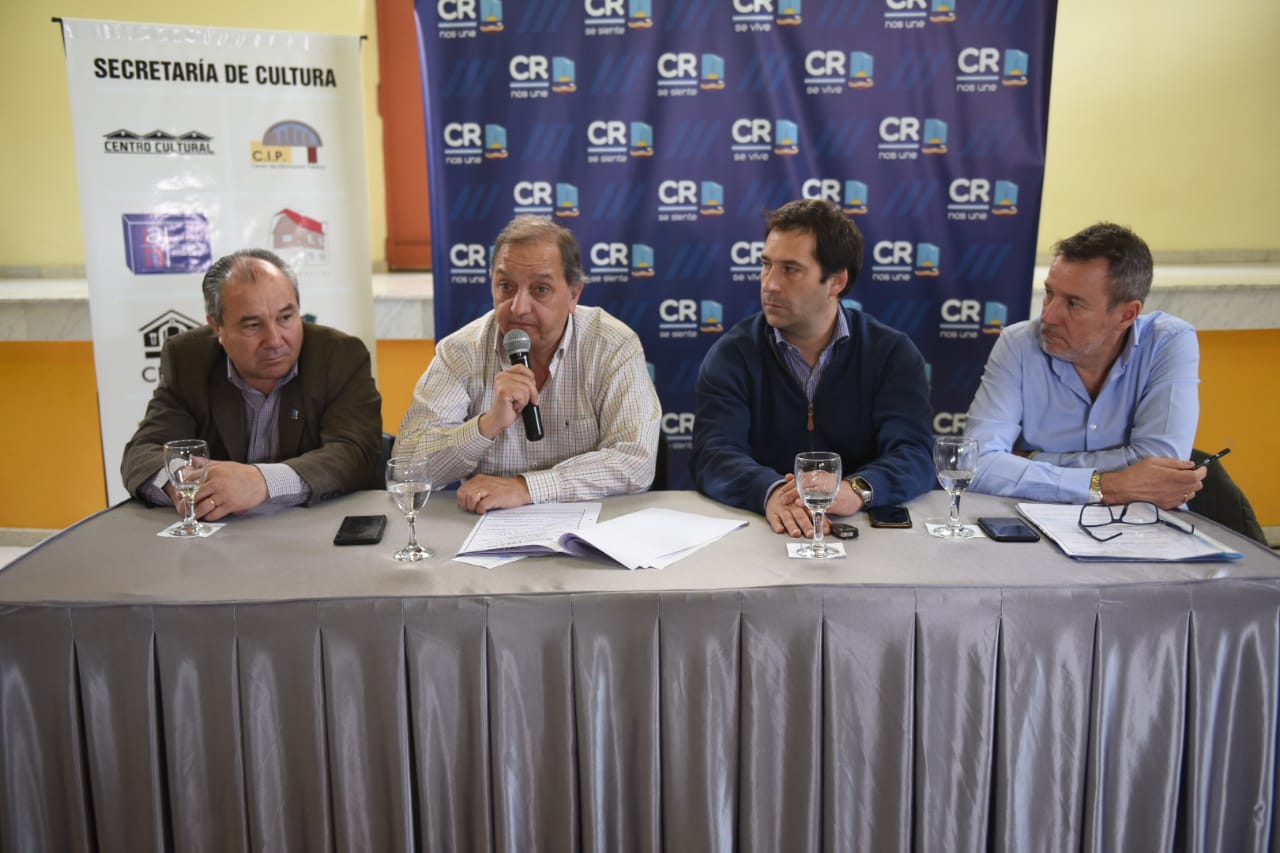 Linares: “Esta semana vamos a licitar obras por más de 100 millones de pesos”