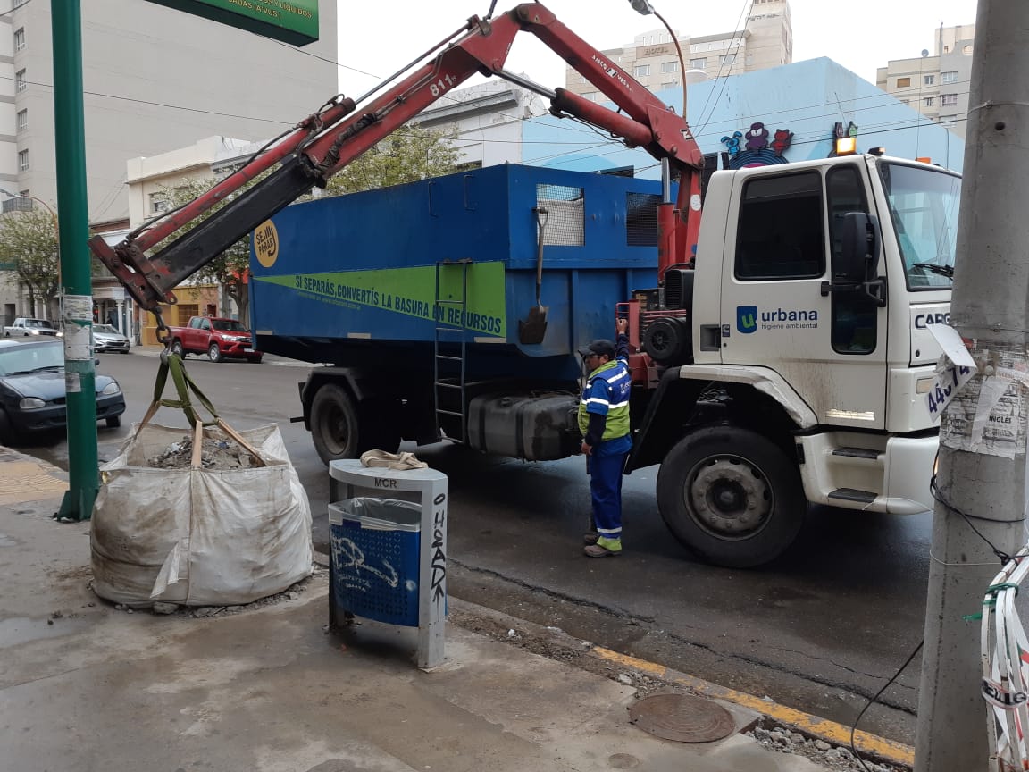 Municipio concretó importante operativo de limpieza en el casco céntrico