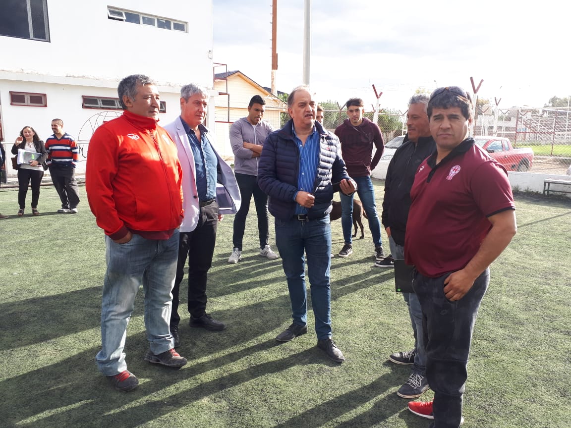 Linares: “Integramos las herramientas del Estado al servicio de los clubes para complementar su labor social”