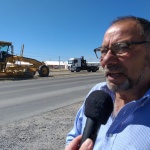 La Municipalidad realiza tareas de mejoramiento de banquinas en zona norte