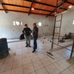 Gracias al acompañamiento del Municipio avanza a buen ritmo la obra de la sede vecinal del Divina Providencia