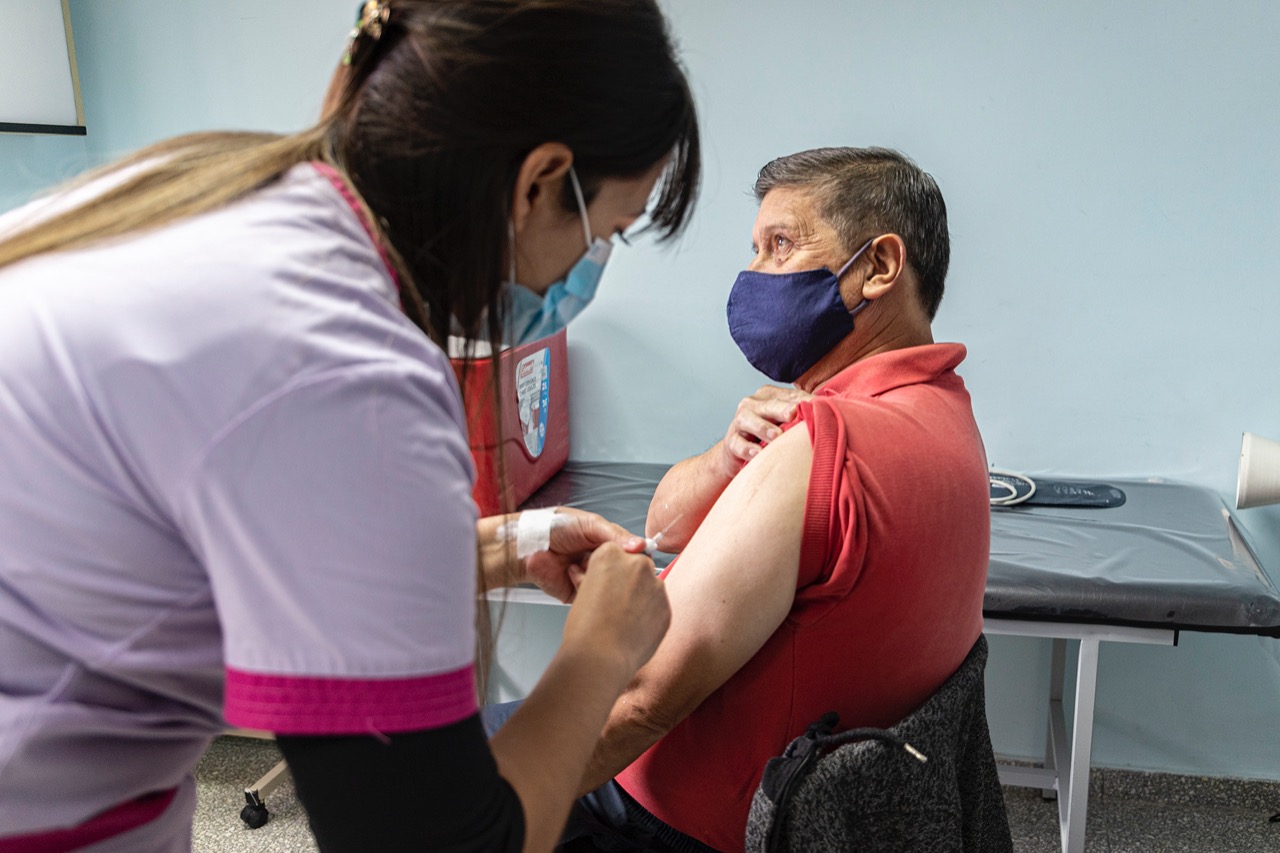 La Municipalidad habilitó el turnero para que los mayores de 65 años puedan colocarse la vacuna antigripal