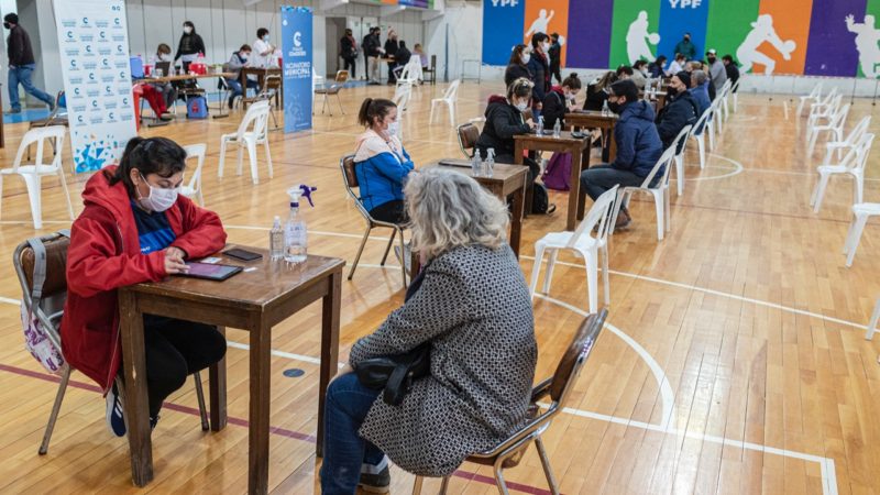 El Municipio denunció a una persona que intentó vacunarse con turno falsificado