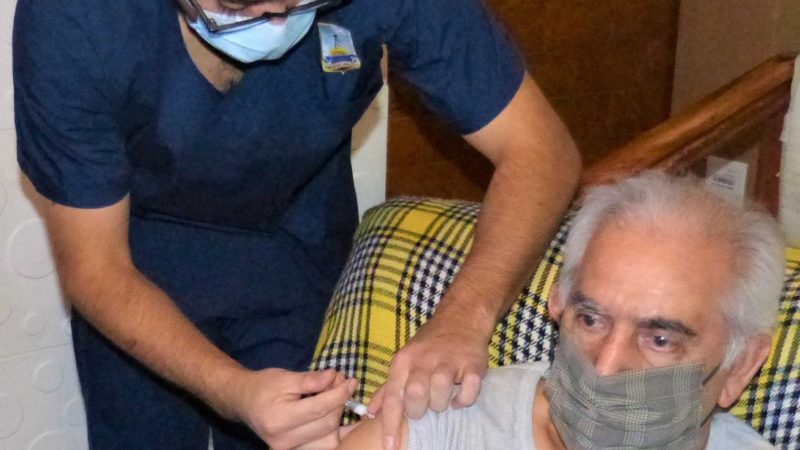 El Municipio continúa profundizando la vacunación domiciliaria y barrial en la ciudad