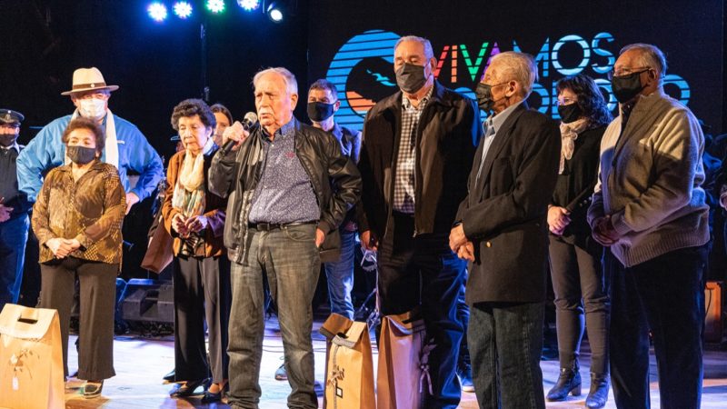 La Municipalidad homenajeó a los jubilados con un festival en el Teatro Español