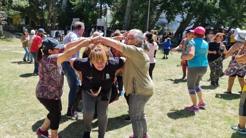 El Municipio cerró el año de Adultos Mayores con un gran agasajo en el Parque de Astra