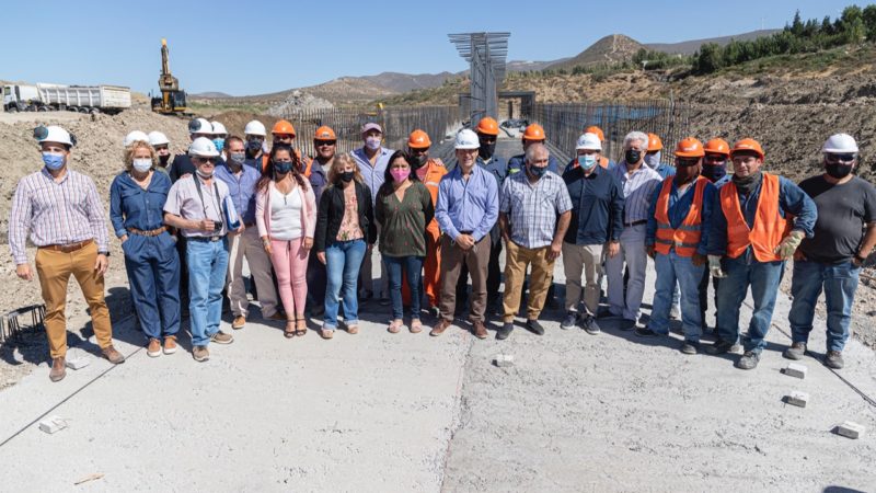 Luque recorrió la obra de reservorio de agua y afirmó que es la más importante de los últimos años