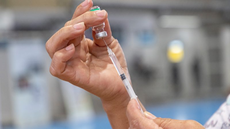 La Municipalidad vacunará en diferentes espacios durante el fin de semana