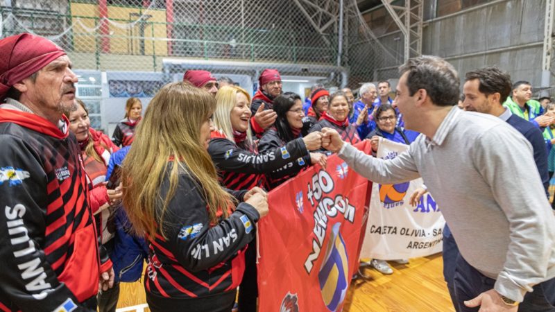 Luque inauguró el Torneo Argentino Abierto de Newcom FEVA