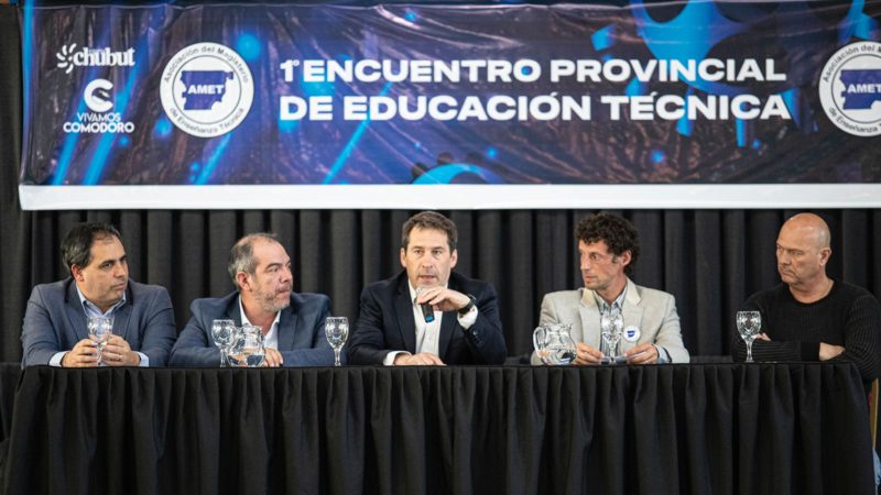 Luque participó del 1° Encuentro Provincial de Educación Técnica