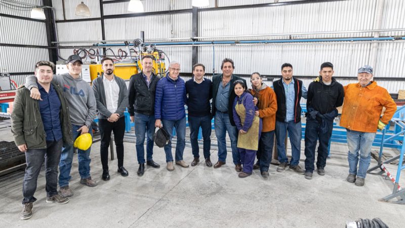 Luque visitó una escuela de soldadura y destacó la innovación y tecnología