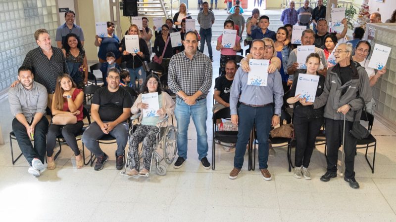 El Municipio participó de la entrega de ayuda económica a familias comodorenses por parte del gobierno nacional