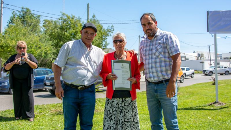 El Municipio participó del homenaje al ex intendente Jorge Aubía con la imposición de su nombre a un boulevard