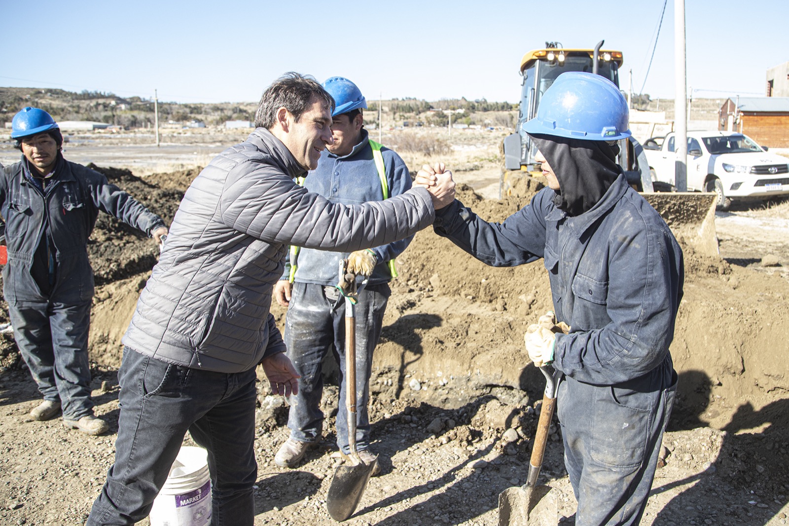 Luque recorrió dos obras importantes de servicios públicos en zona sur