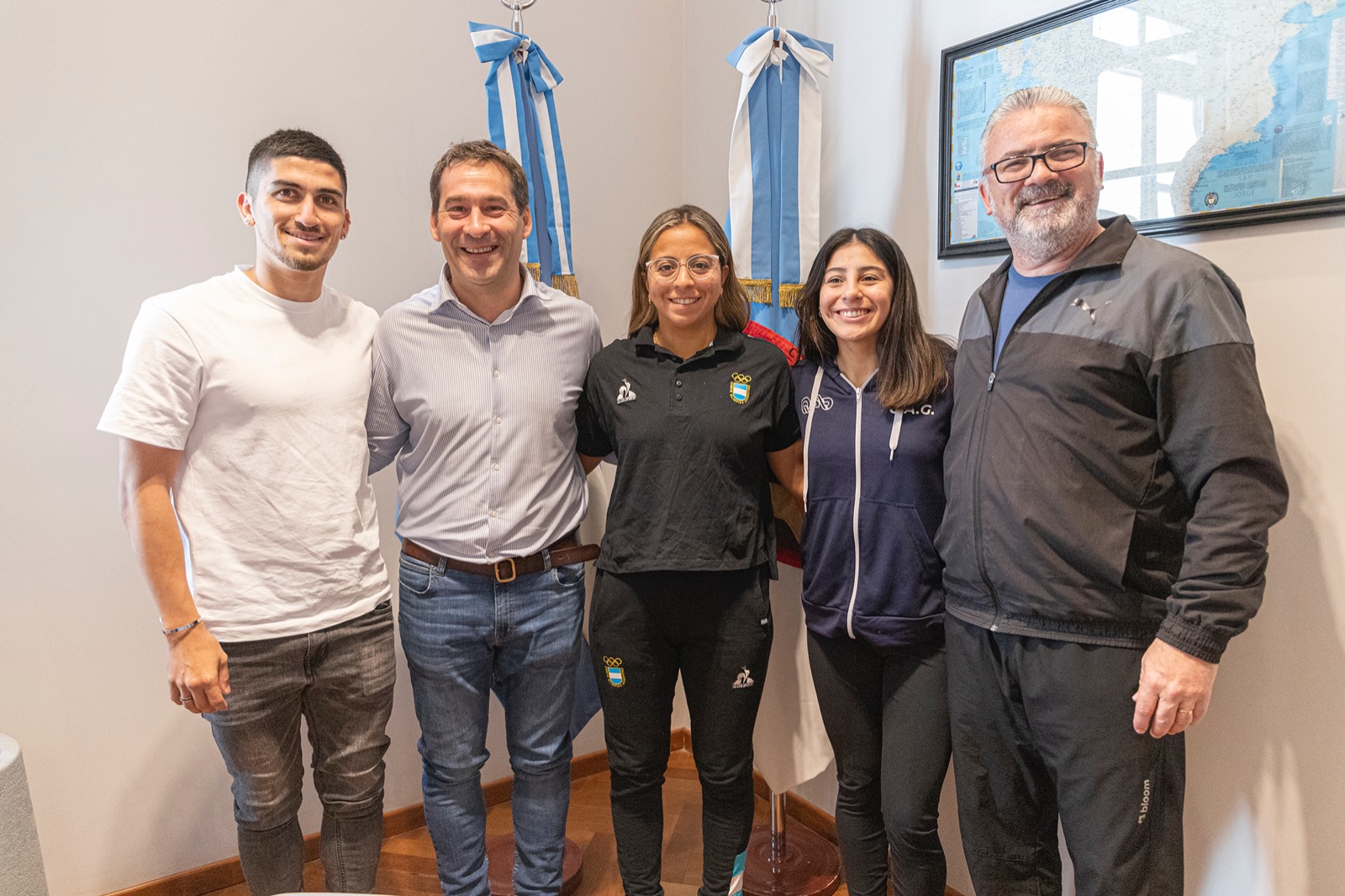 Luque: “Es un orgullo que nuestros deportistas lleven la bandera de Comodoro por el mundo”