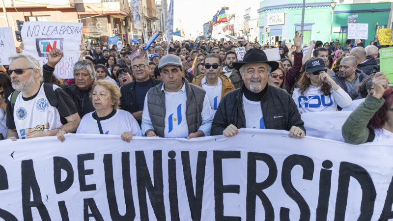 Macharashvili: “Estoy orgulloso de que los comodorenses defiendan la educación pública”