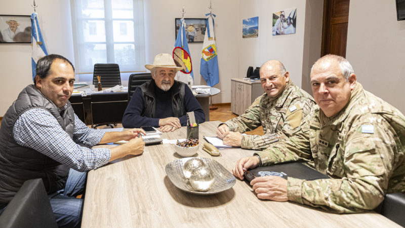 Macharashvili se reunió con el nuevo coronel de la IX Brigada Mecanizada del Ejército