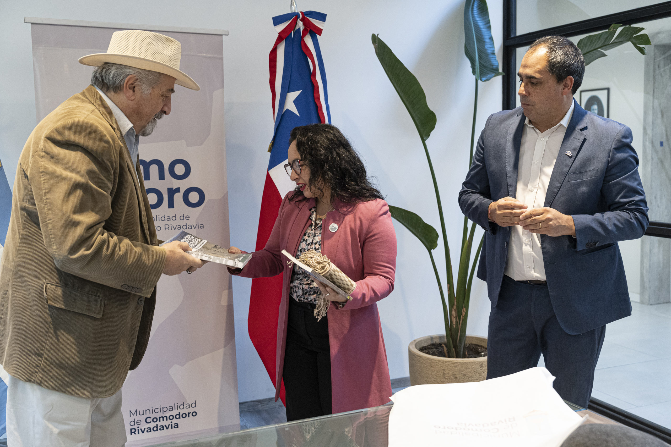 Othar Macharashvili: “Tenemos que concretar una política de Estado regional entre Aysén y Comodoro”