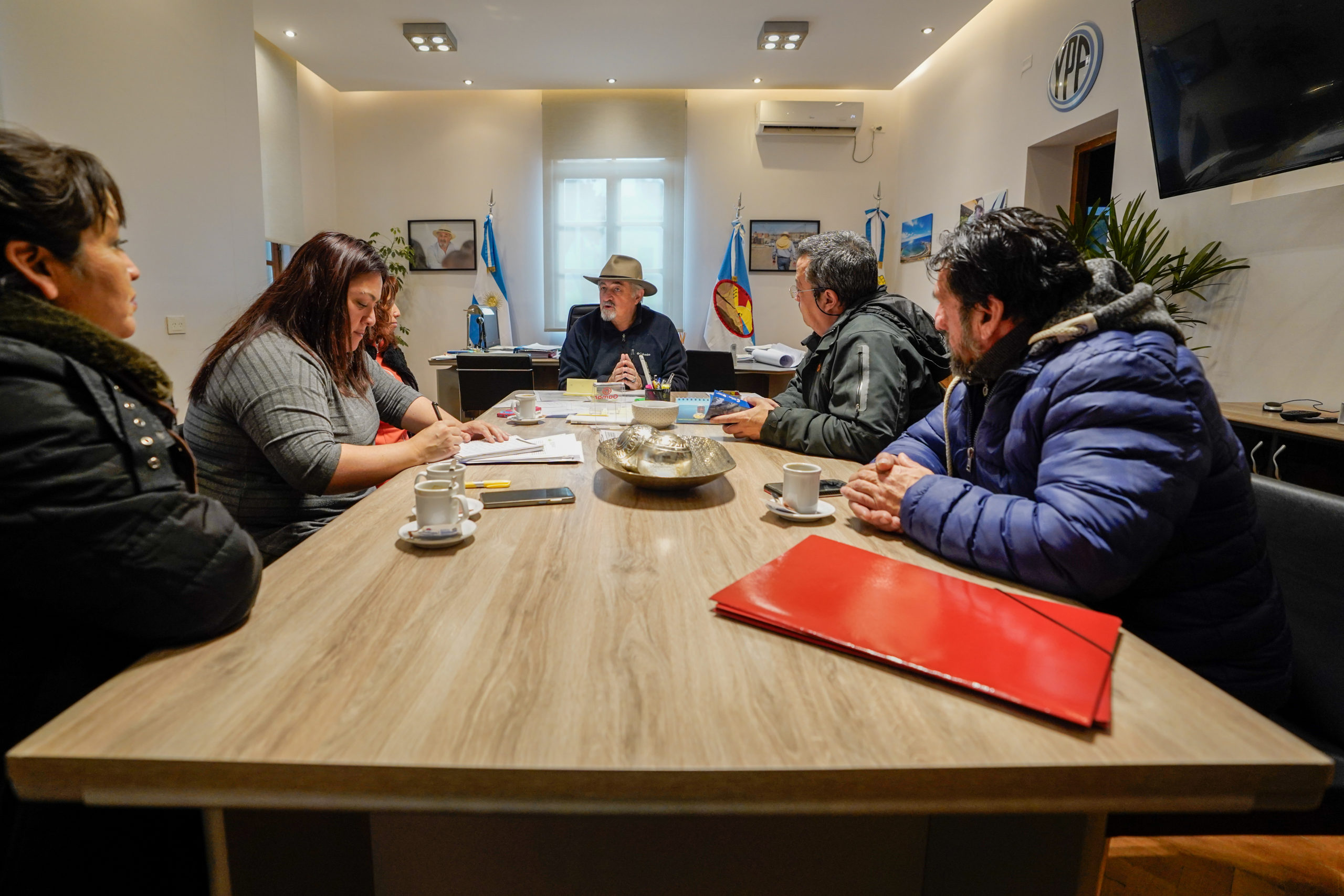 La comisión vecinal del Stella Maris se reunió con el Intendente