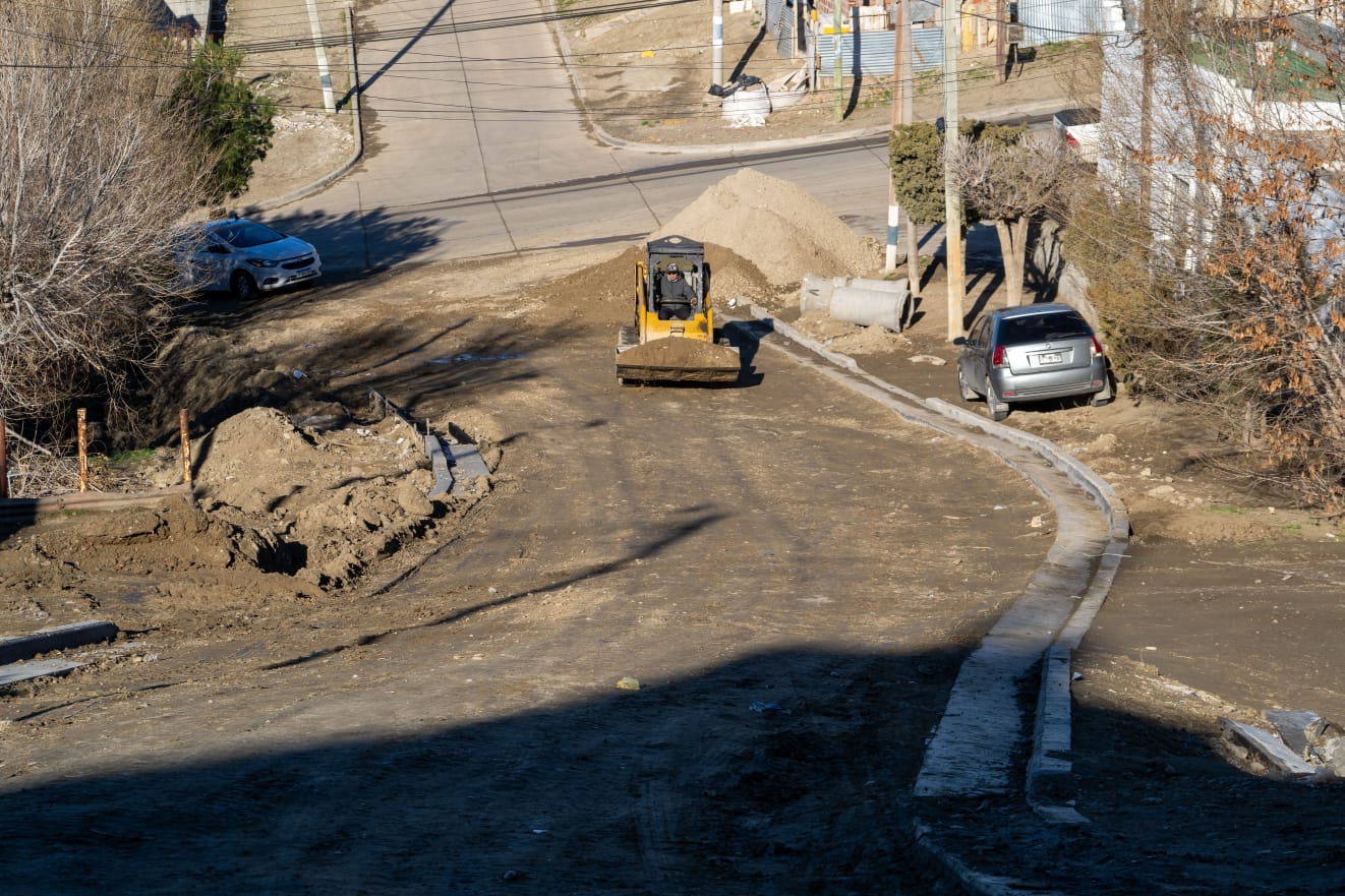 Se ejecutan tres obras importantes para los vecinos del barrio Jorge Newbery