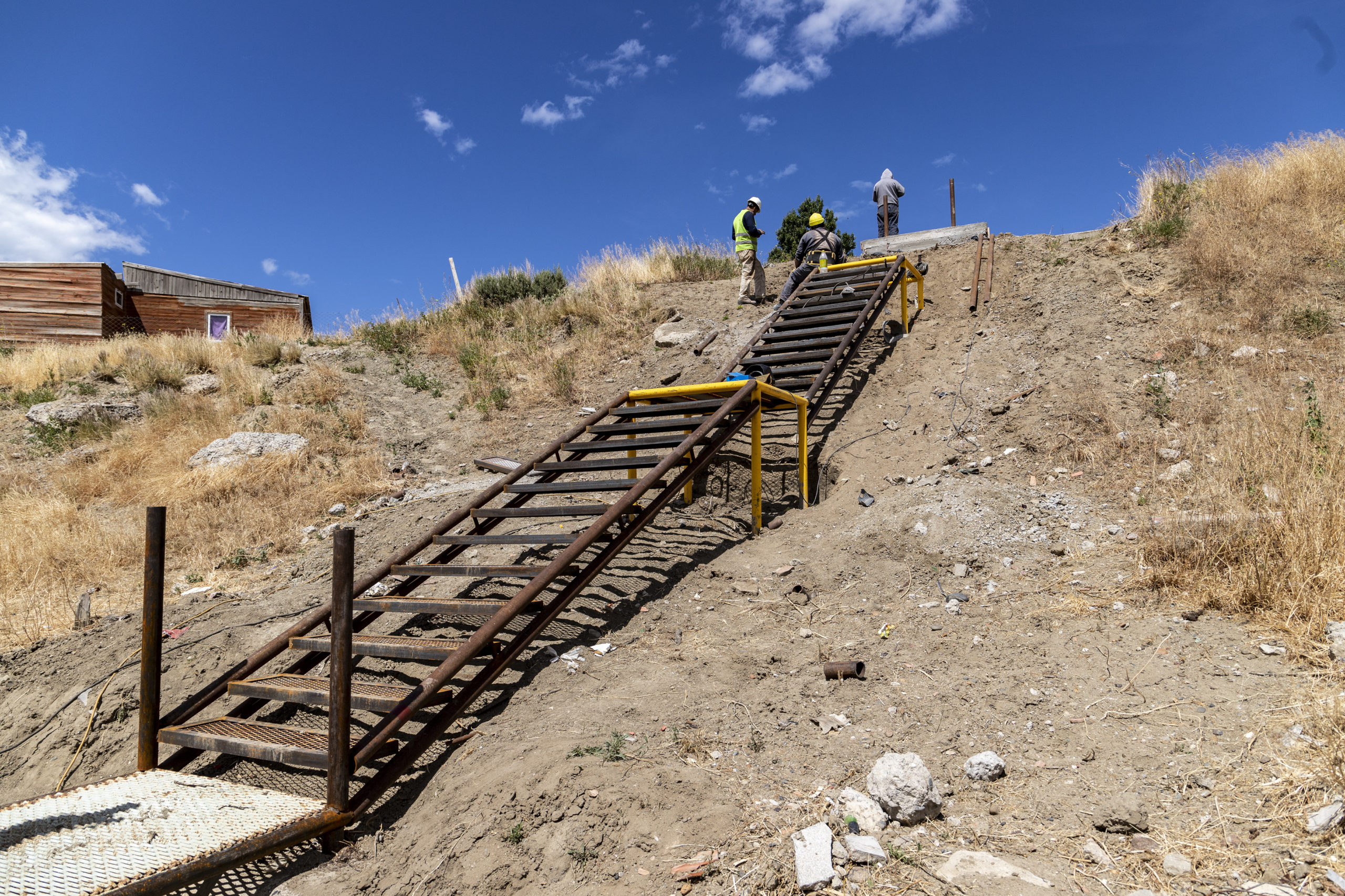 El Municipio construyó una escalera que mejora el acceso a los vecinos en la zona del 30 de Octubre