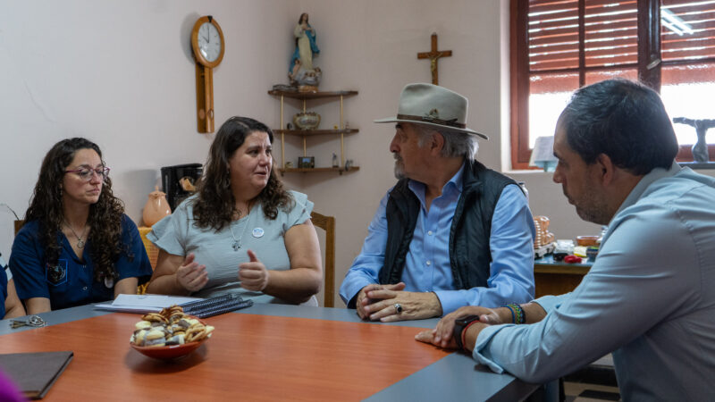 Othar visitó el Instituto María Auxiliadora que conmemora sus 100 años
