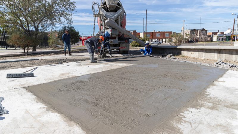 Avanzan las obras en la nueva plaza del barrio Quirno Costa