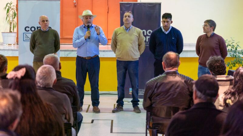 Othar encabezó una nueva entrega de títulos de propiedad