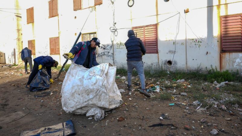 El Municipio ejecutó tareas de limpieza en el barrio 30 de Octubre y LU4