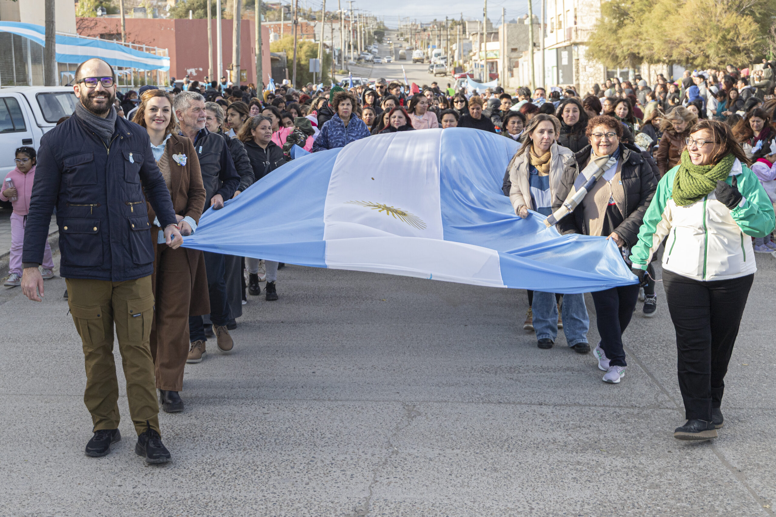 El barrio San Martín celebró el 25 de Mayo con un colorido desfile