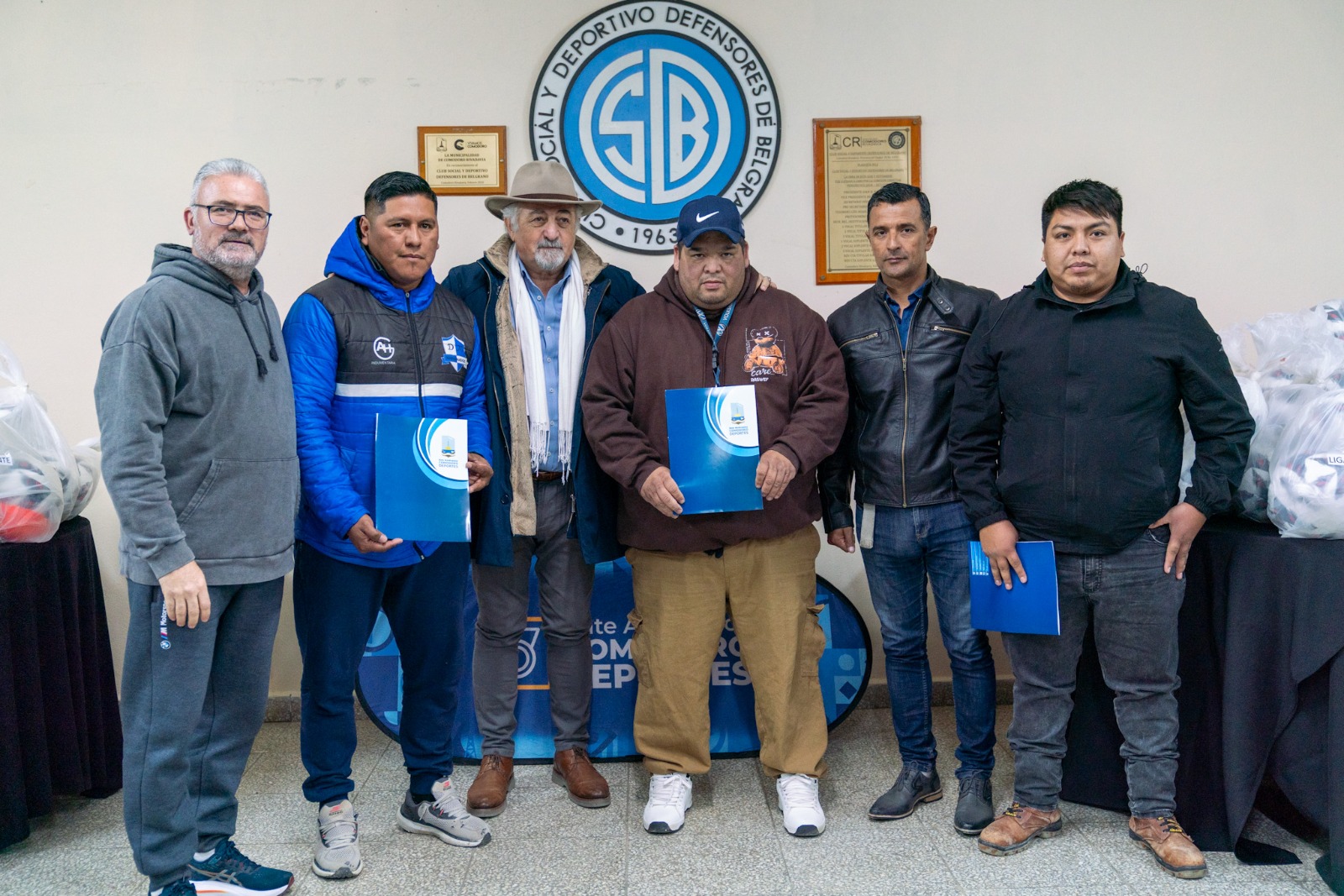 Acompañamiento y firma de convenio en pos del crecimiento del fútbol barrial