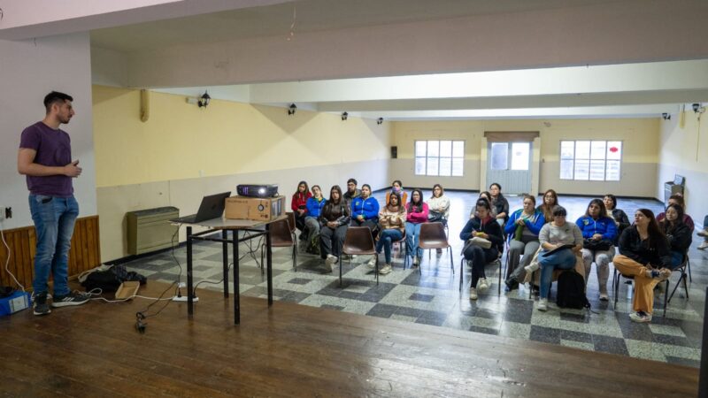 Se concretó una nueva capacitación sobre manipulación de alimentos a miembros de las colectividades extranjeras