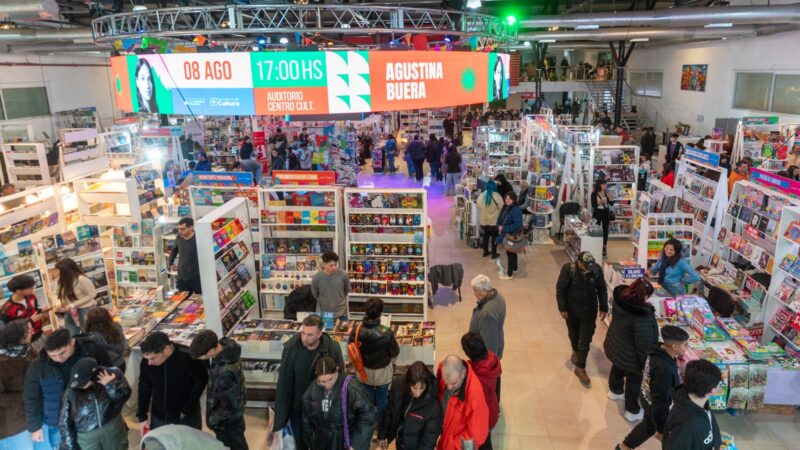 La Feria del Libro fortalece el circuito económico de Comodoro
