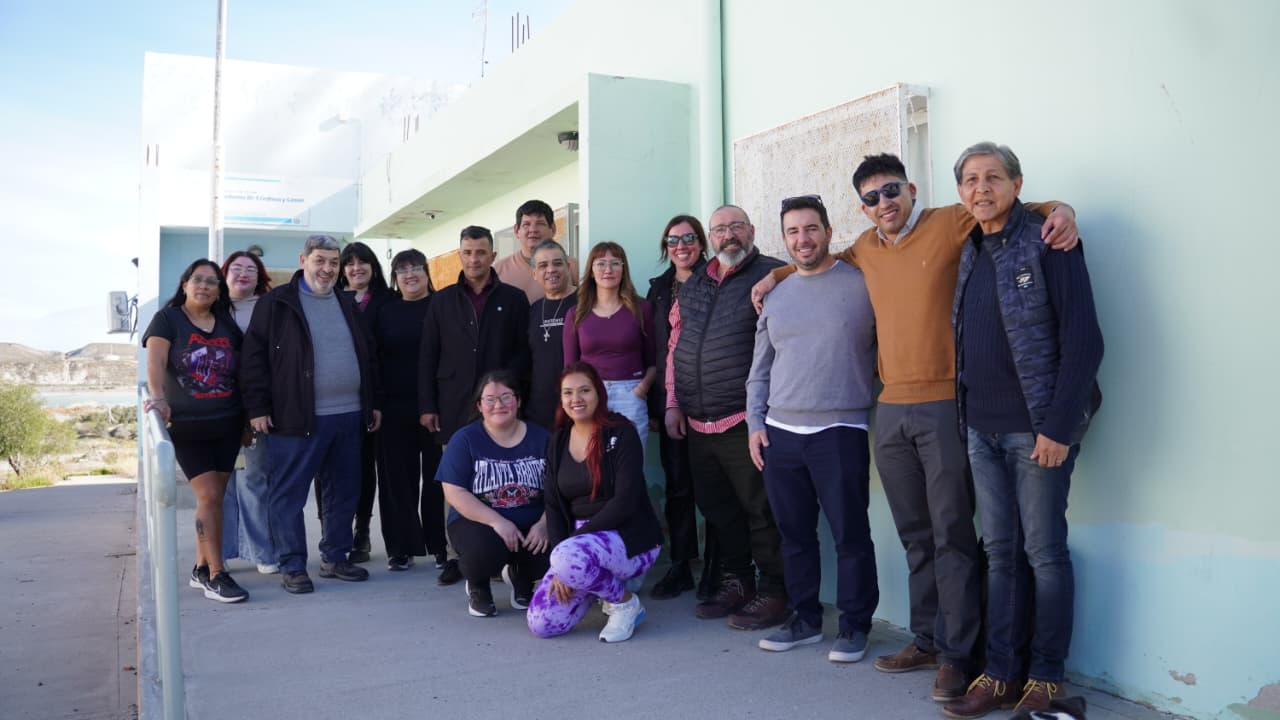 El Municipio y vecinos de Caleta Córdova trabajan en proyectos y obras que requiere el barrio