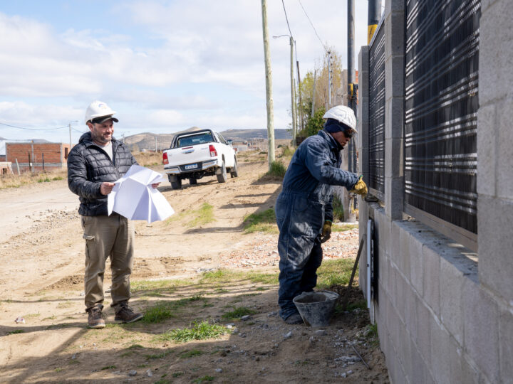 Con la instalación de nichos, comenzó la ampliación de la red de gas natural para el barrio Ara San Juan