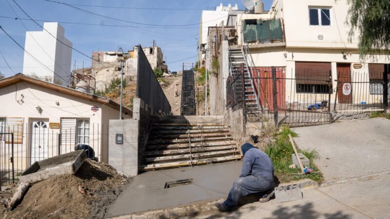 El Municipio culminó la obra de mejoramiento urbano y estructural del pasaje Henning