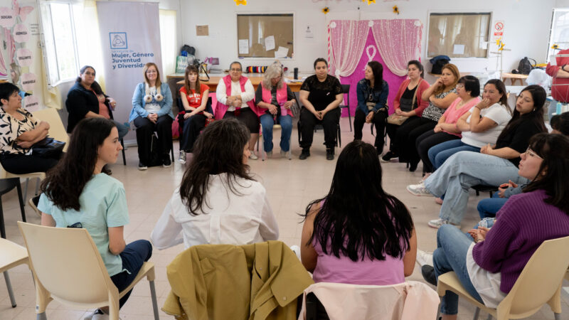El Centro de Promoción Laboral concretó una charla sobre prevención y detección del cáncer de mamas