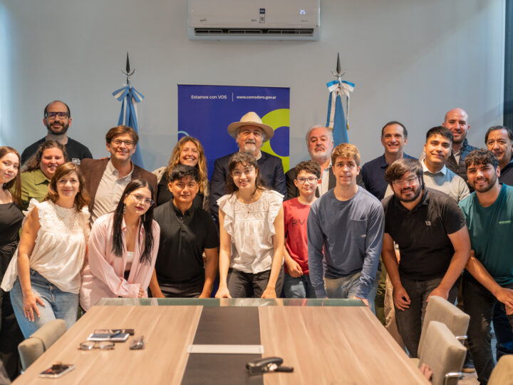 Othar recibió a los ganadores comodorenses de la NASA Space Apps Challenge