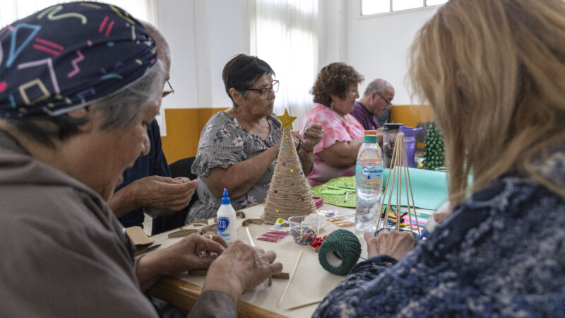 Inició el taller “Navidad con sabor a encuentro” para Adultos Mayores