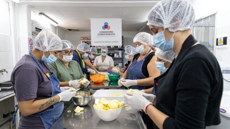 Personas en rehabilitación psicosocial completaron una capacitación en producción de dulces