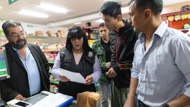 El Municipio notificó a los comerciantes sobre el horario del cierre en los días festivos de Navidad y fin de año