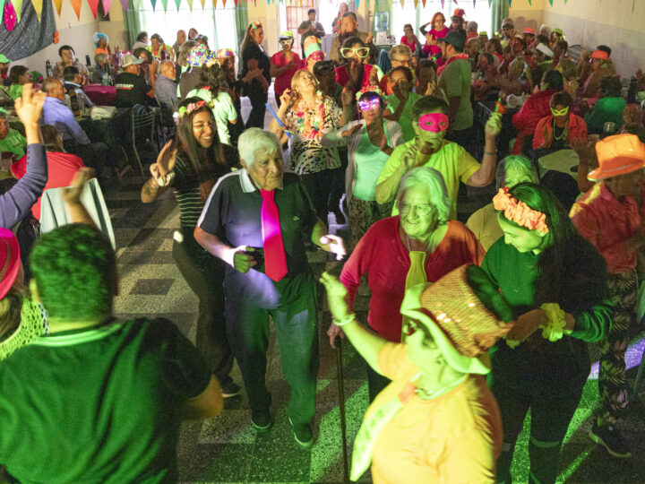 Los grupos de adultos mayores de zona norte cerraron la Colonia de Verano