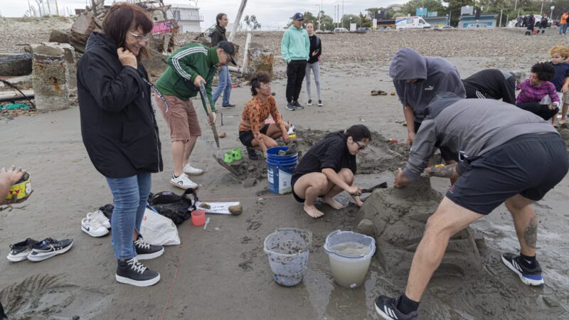 Se concretó el primer encuentro familiar de Esculturas en Arena